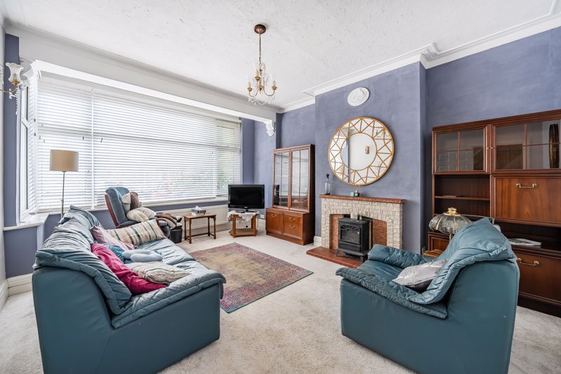 Living Room- click for photo gallery